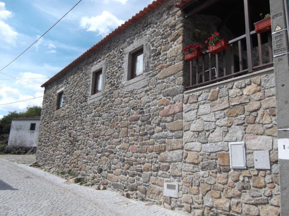 Casa Do Pelourinho Villa Rebordainhos Dış mekan fotoğraf